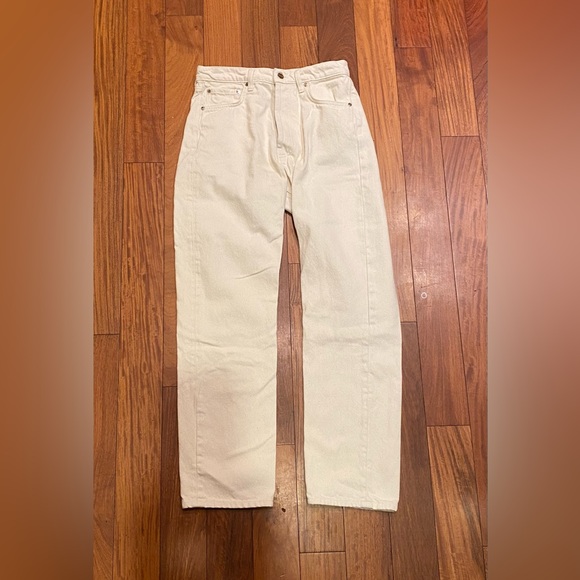 Djerf Avenue Relaxed Cream Jeans - Picture 3 of 6